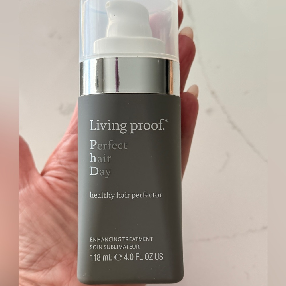 Living Proof Perfect Hair Day Healthy Hair Perfector - Picture 2 of 12